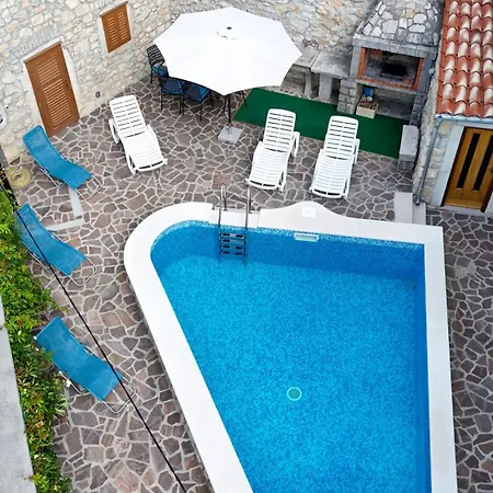 House Dragica