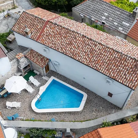 House Dragica